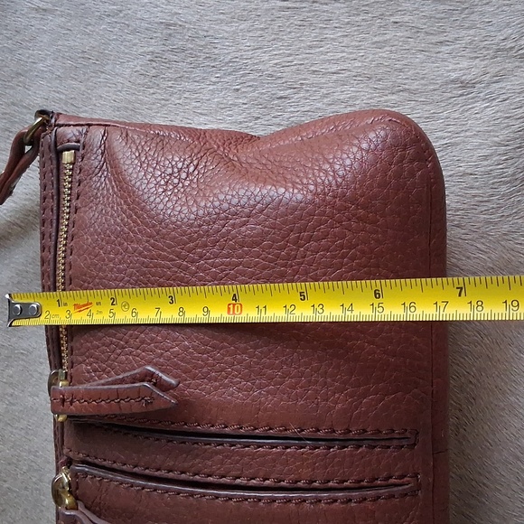 Fossil Crossbody - Picture 9 of 16